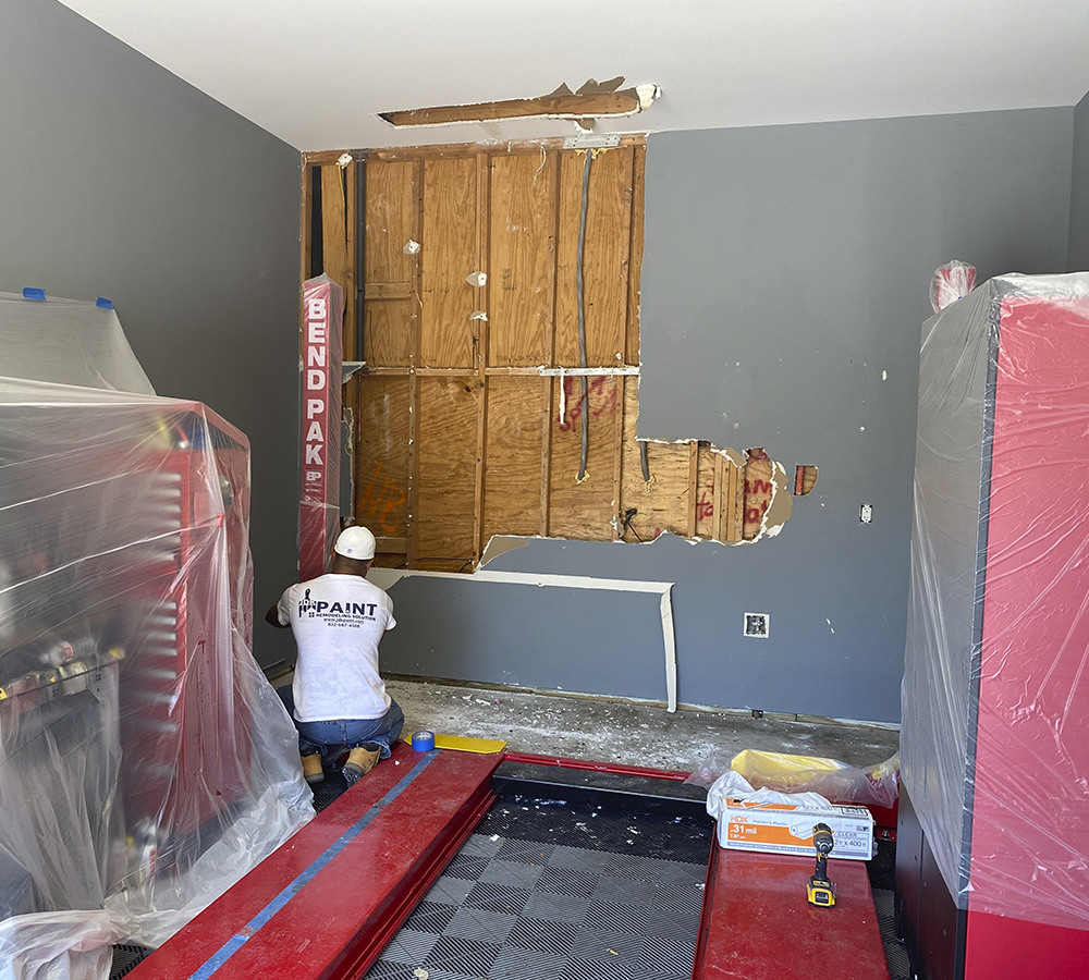 https://jdkpaint.com/wp-content/uploads/2024/04/handyman-services-in-houston-texas-tx-jdk-paint-construction-contractor-home-repairs.jpg